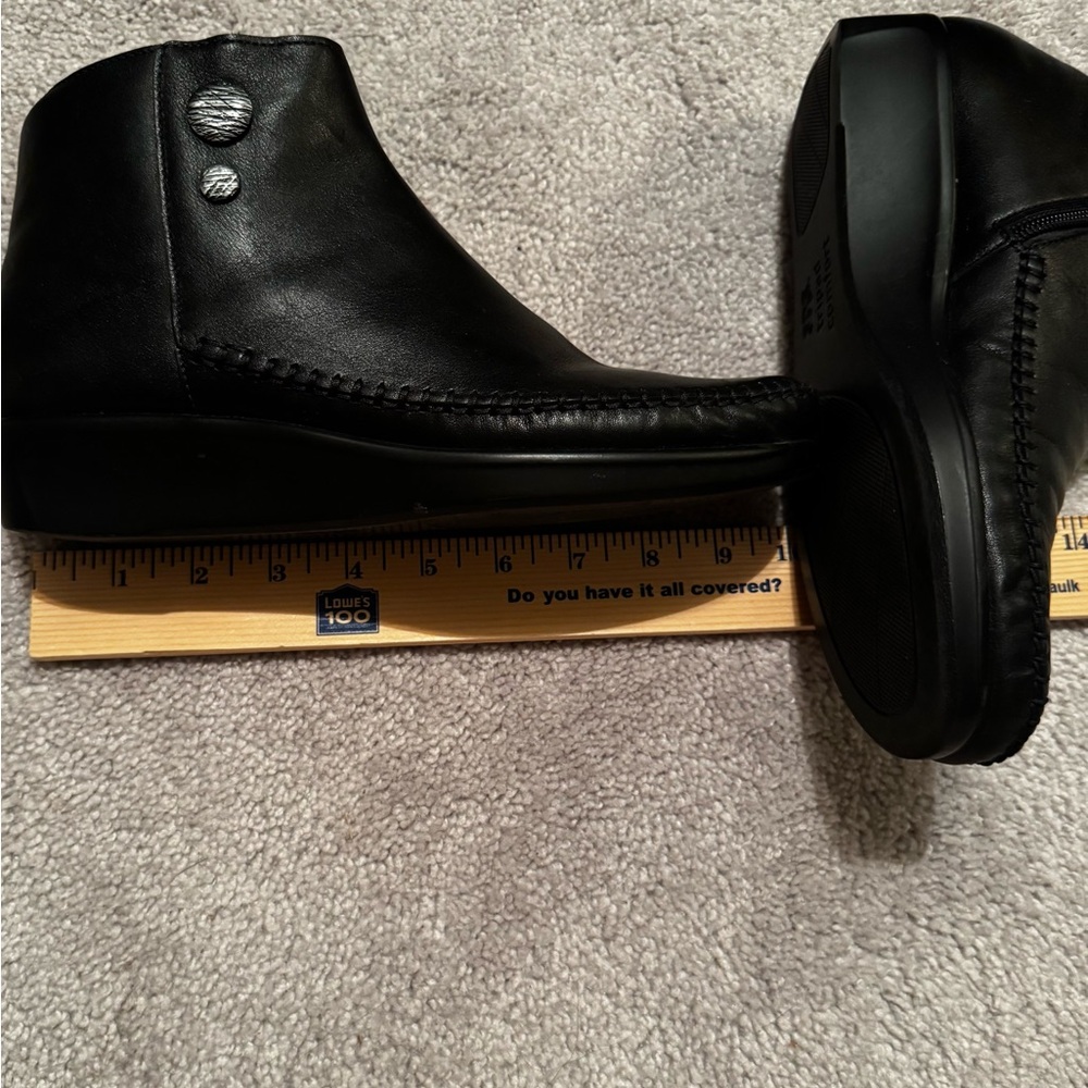 SAS Jade Wedge Ankle Boot Sz 8 M Black - Picture 10 of 11